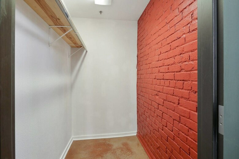 Apartamentos Inventive 2br/2.5 Ba Industrial Apt By Domio