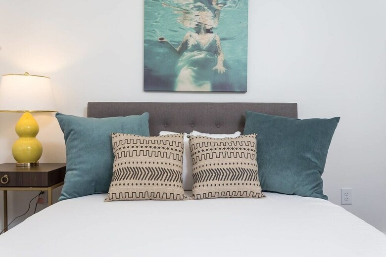 Apartamentos 8 Brs Comprised Of 2 Suites By Domio