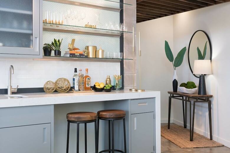 Apartamentos 2br/2ba Penthouse In Warehouse Dist. By Domio