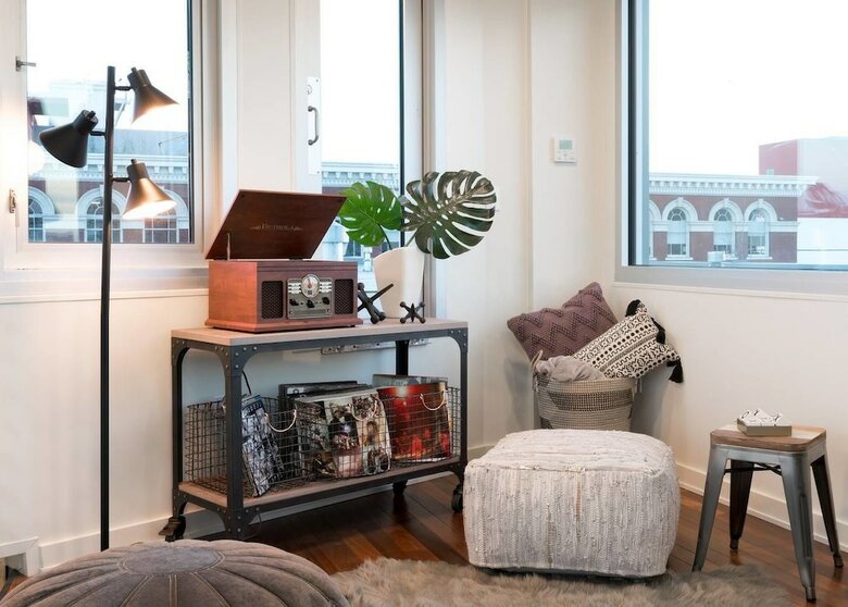 Apartamentos 2br/2ba Penthouse In Warehouse Dist. By Domio