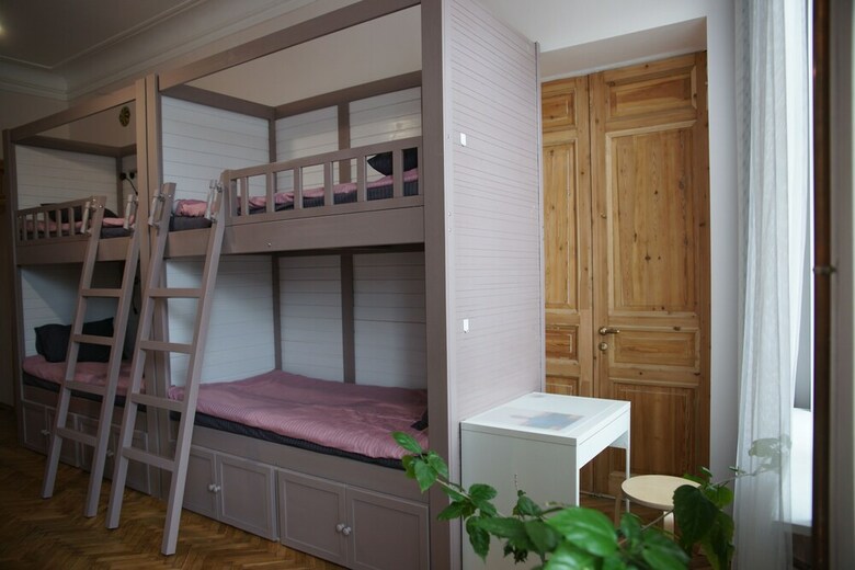 Hostal Malevich Hostel