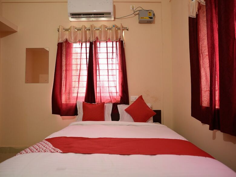 Hotel Oyo 15474 The Village Inn