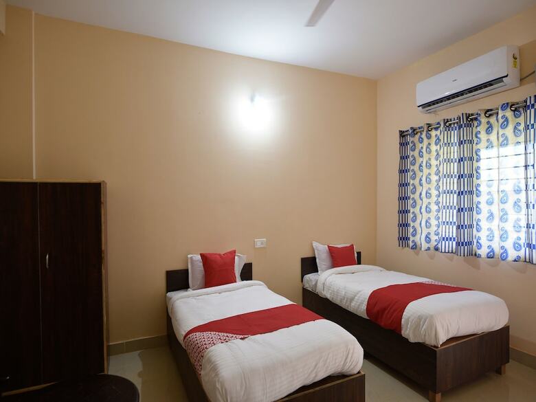 Hotel Oyo 15474 The Village Inn