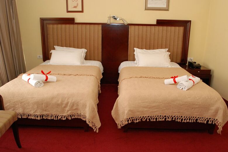 Planeta Inn Hotel