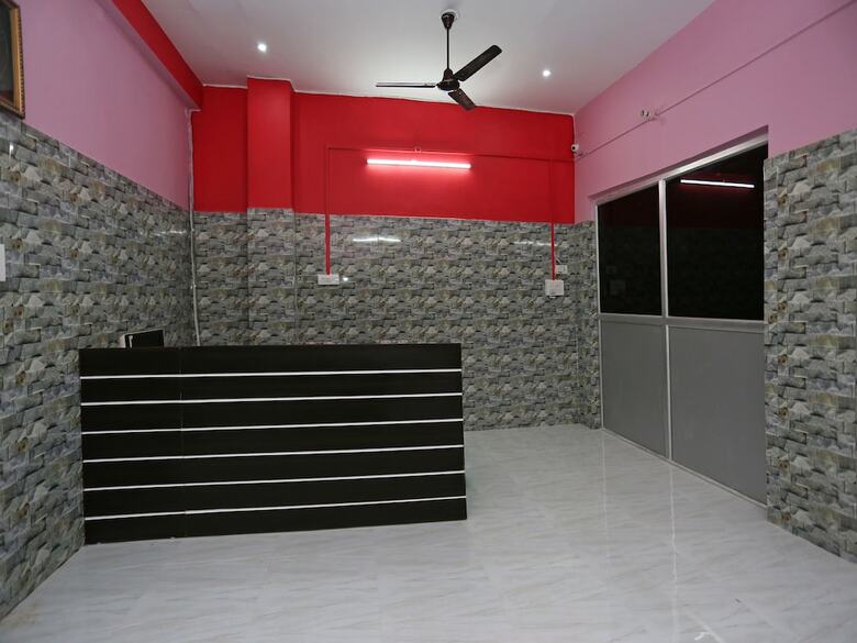 Hotel Oyo 16386 Tapasya Palace