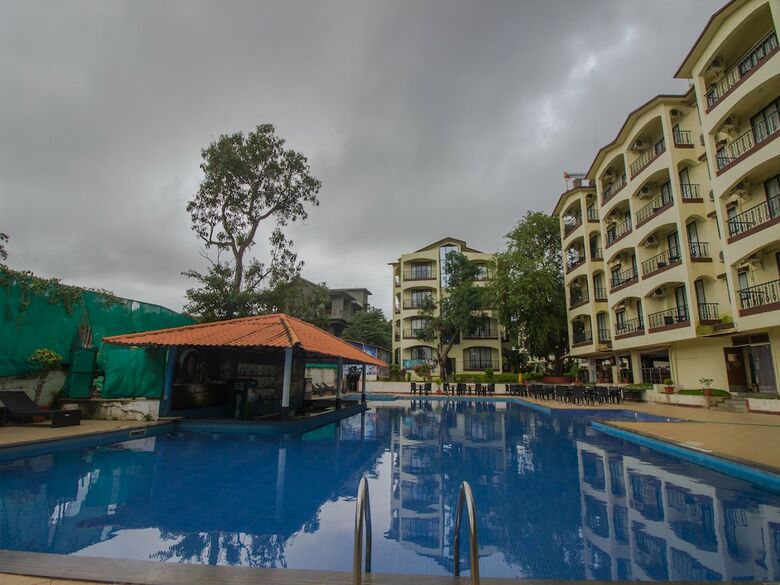 Apartamentos Oyo 16780 Home 2bhk With Pool Assagaon