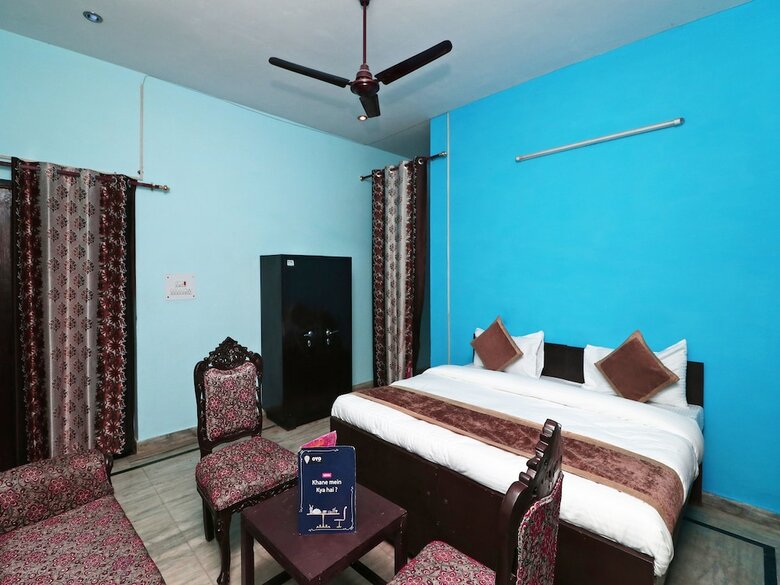 Hotel Oyo 16146 Royal Guest House