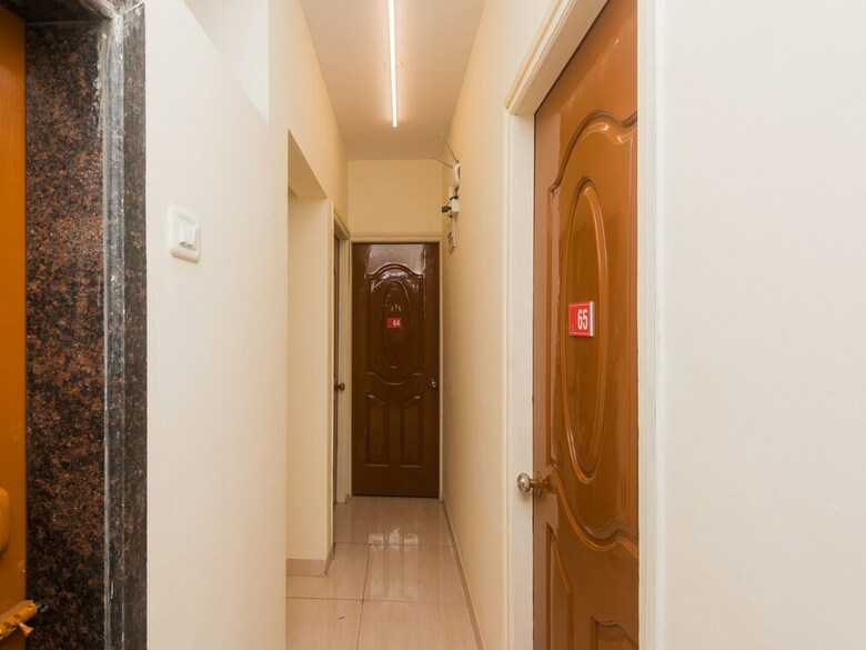 Oyo 15119 Vista Service Apartment