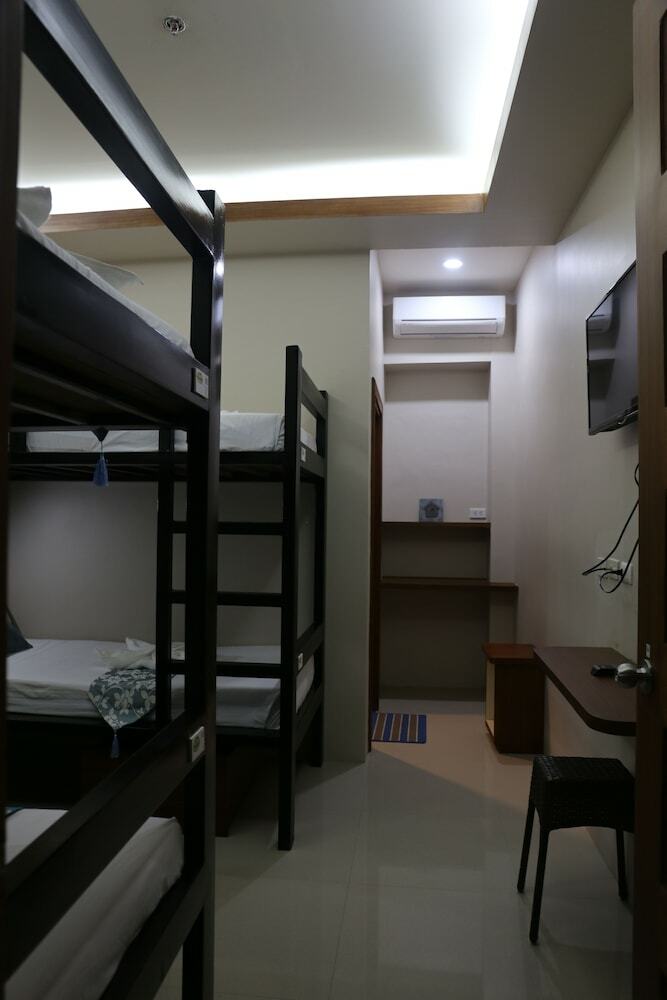 Hostal Coron Hostel Express - Adults Only