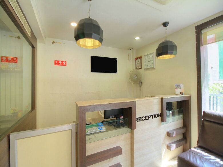 Oyo 1531 Vels Grand Inn Hotel