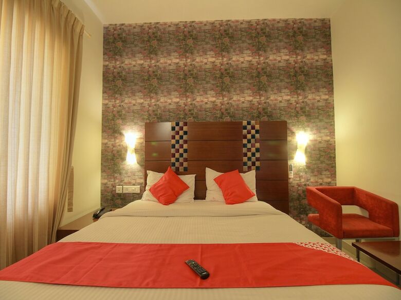 Oyo 1531 Vels Grand Inn Hotel
