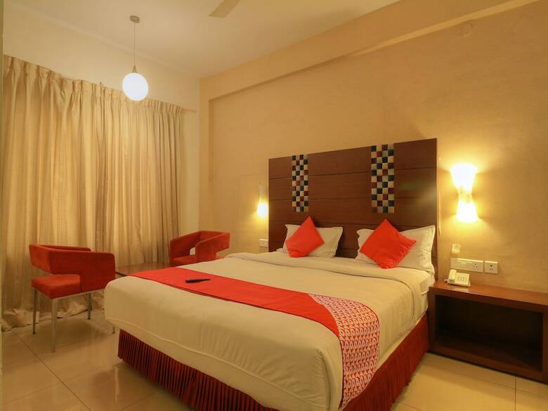 Oyo 1531 Vels Grand Inn Hotel