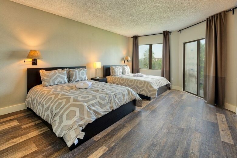 Apartment & Town Homes Close To Disney