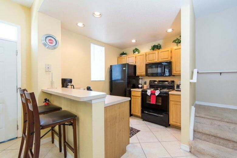 Apartment & Town Homes Close To Disney