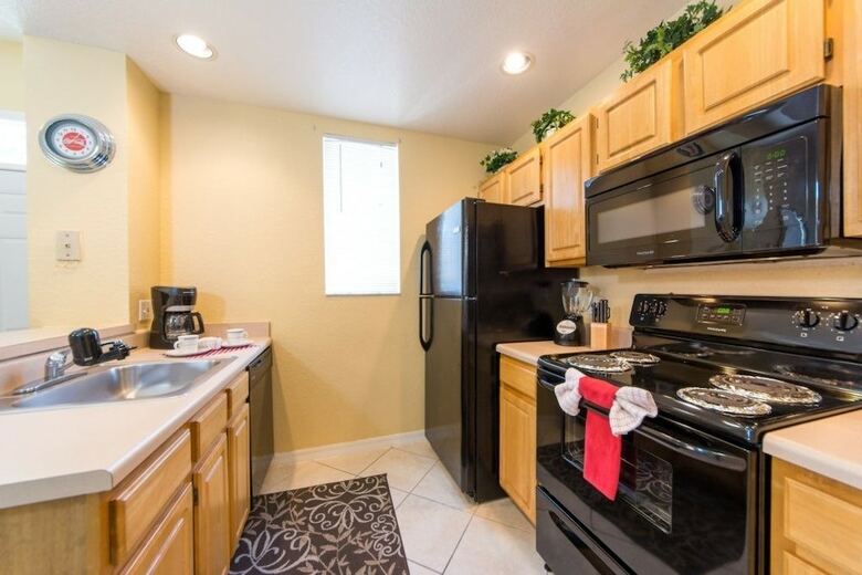 Apartment & Town Homes Close To Disney
