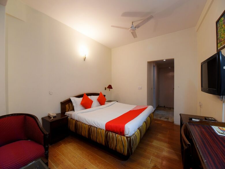 Hotel Oyo 17097 Kenwood Resort