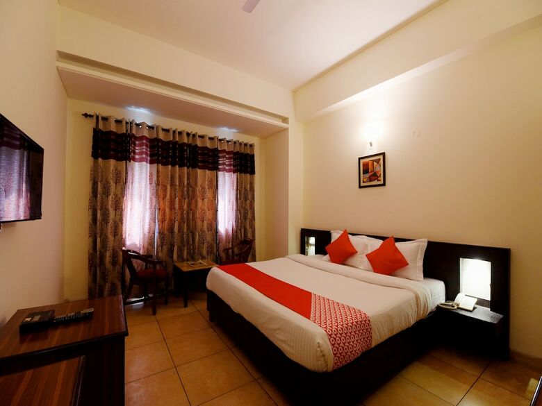 Hotel Oyo 17097 Kenwood Resort