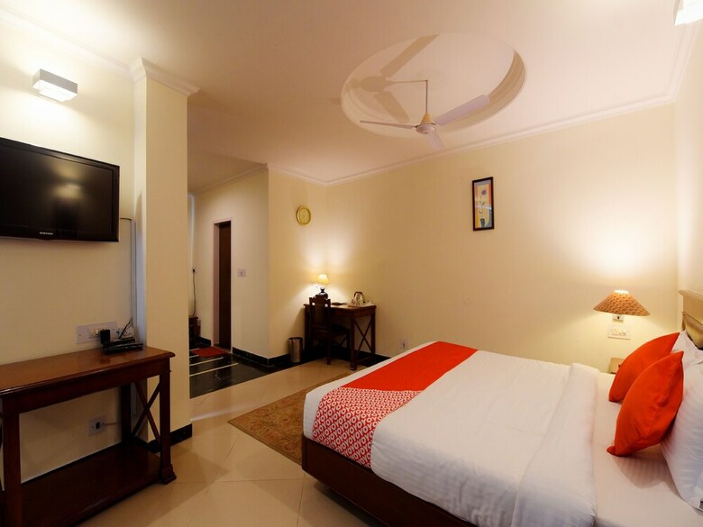 Hotel Oyo 17097 Kenwood Resort