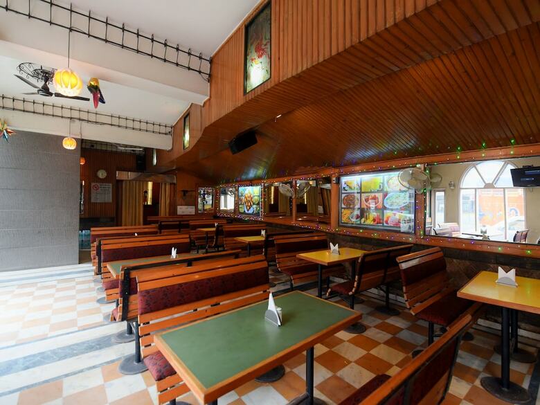 Hotel Oyo 17097 Kenwood Resort