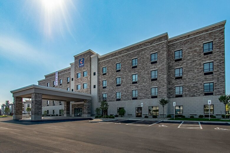 Hotel Comfort Suites