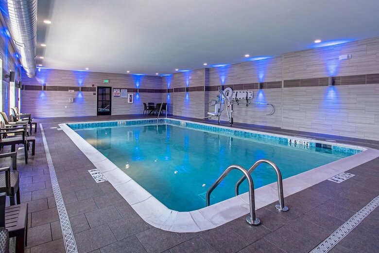 Hotel Comfort Suites