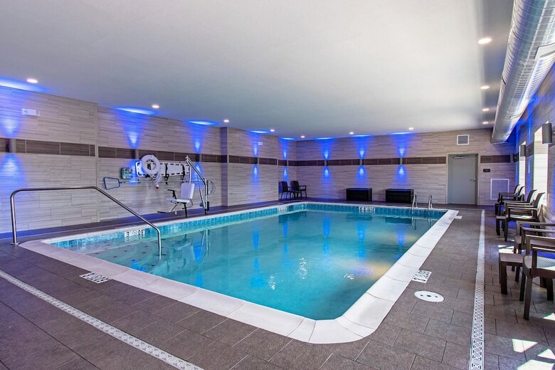 Hotel Comfort Suites