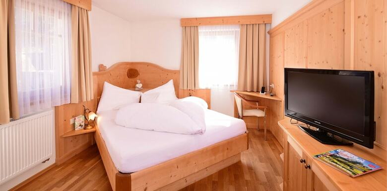 Tratterhof - The Mountain Sky Hotel