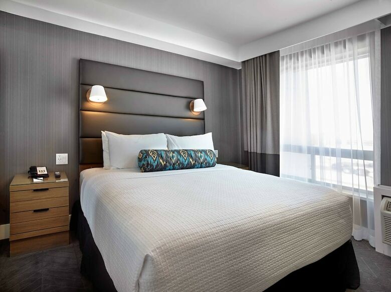 Sandman Signature Plano - Frisco Hotel