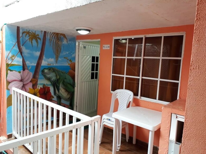 Hostal J&j Forbes