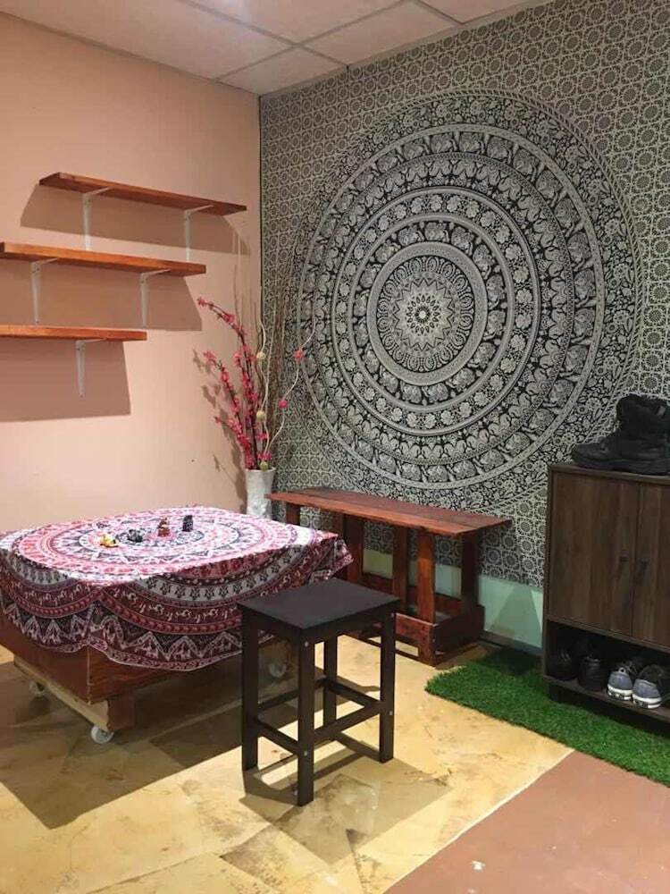Hostal 11 Pensione - Hostel
