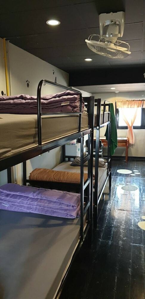 Hostal Feel Like Home Dormitory - Hostel