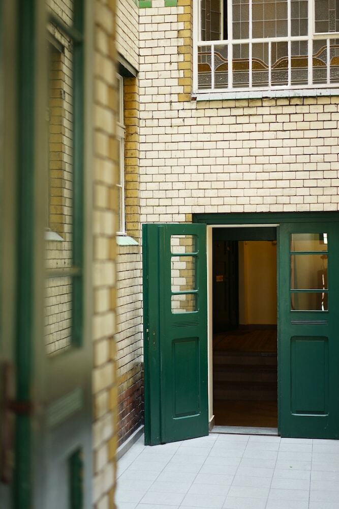 1 Night In Pozna? - Matejki Apartments