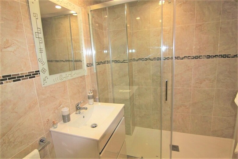Apartamentos Aeuro 0506