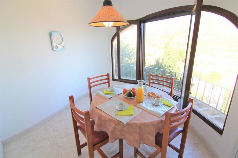 Maryvilla 1056