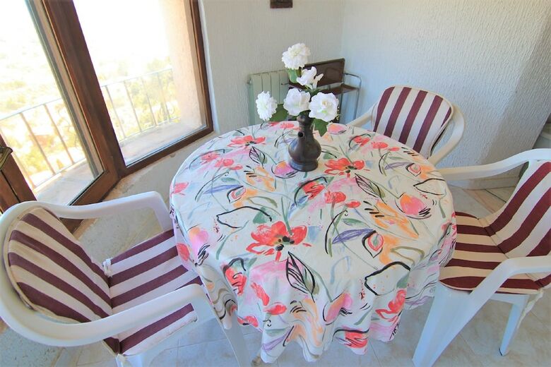 Maryvilla 1056