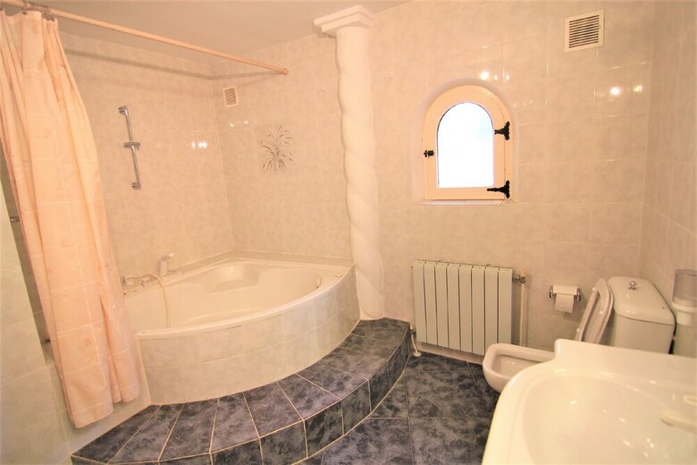 Maryvilla 1056
