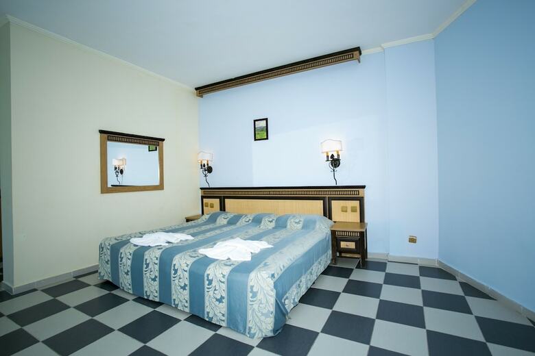 Hotel Chaika Beach Resort