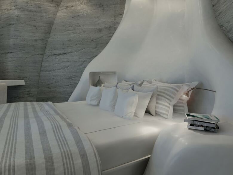 Aloni Hotel
