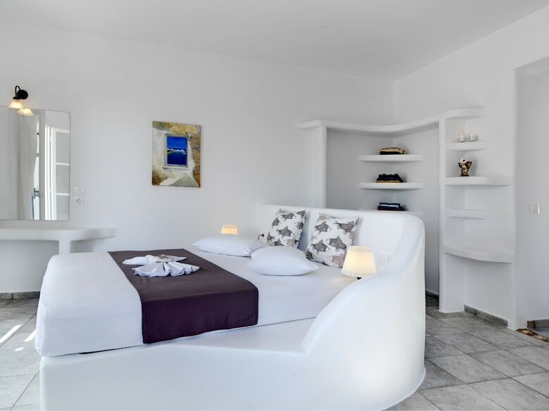 Aloni Hotel