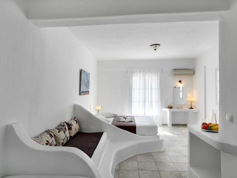 Aloni Hotel