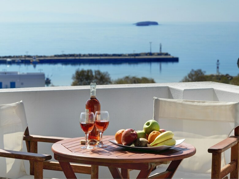 Aloni Hotel