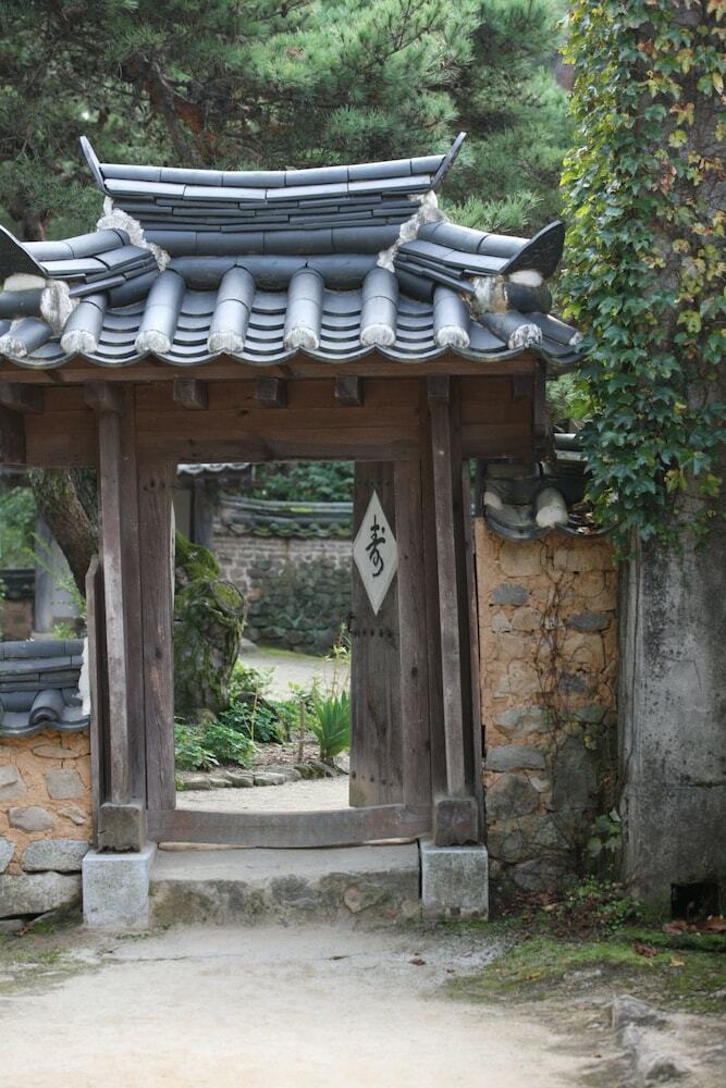 Hotel Okyeon Pavilion