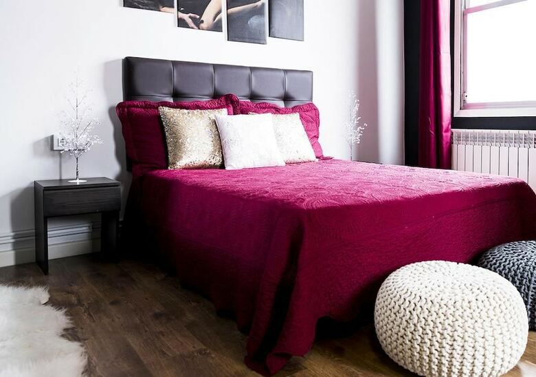 Hostal Estrella Suites