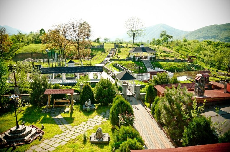 Pensiunea Sarmis