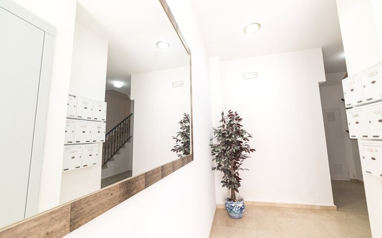 Apartamentos Calle Elcano | 4  Pax | Second Line | 1447-aw