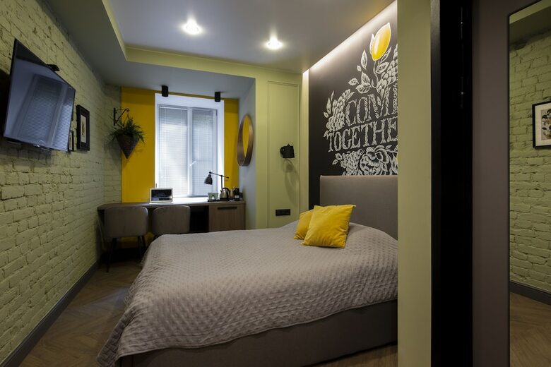 Hotel Amigo Near Kazansky Cathedral
