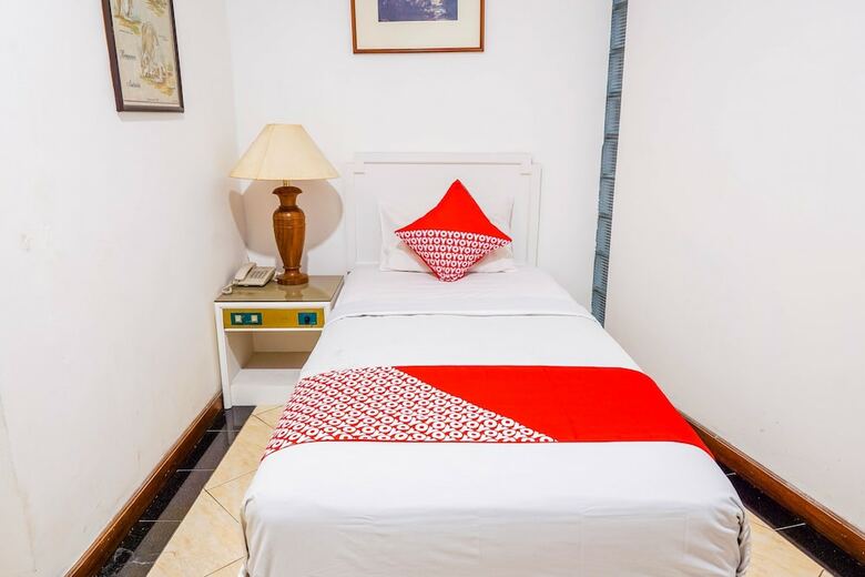 Oyo 1452 Hotel Utari