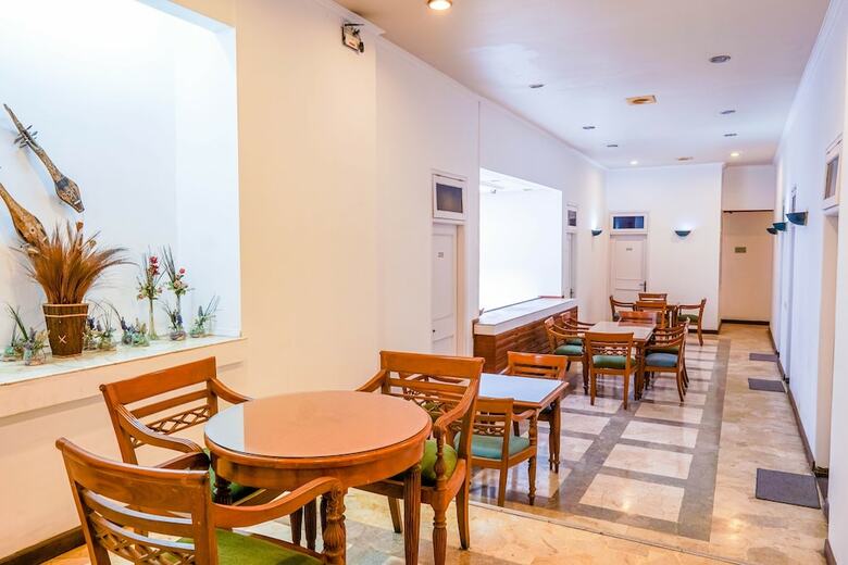 Oyo 1452 Hotel Utari