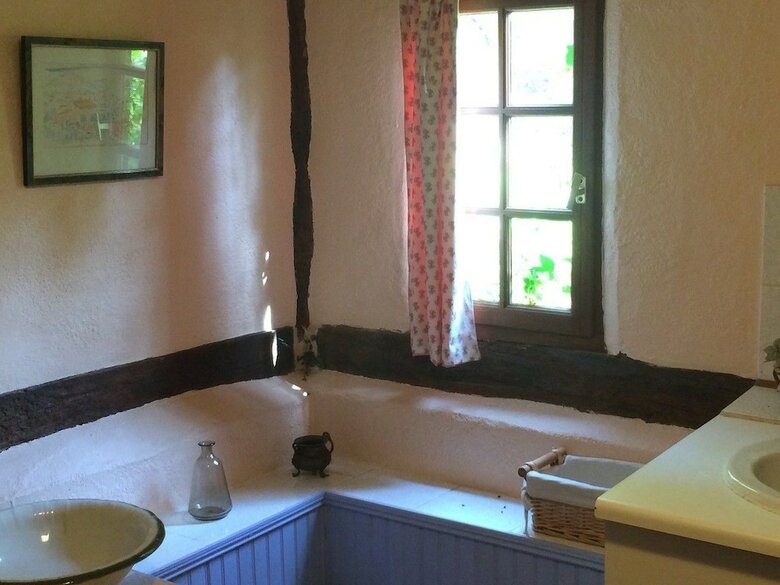 La Boursaie 16th C. Cider Farm Cottages