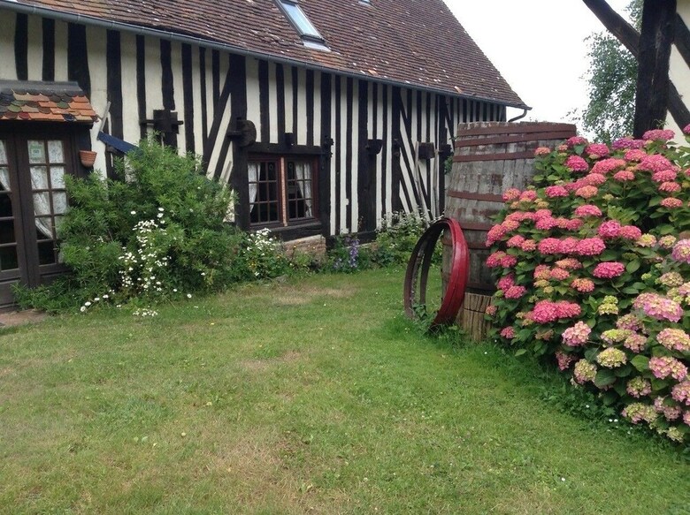 La Boursaie 16th C. Cider Farm Cottages